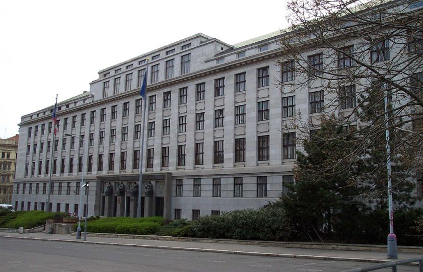 Jednoznačným vítězem v antisoutěži o placení škod a pokut a jejich nevymáhání je Ministerstvo zemědělství. Foto: Aktron. CC BY-SA 3.0