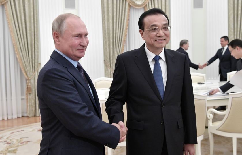 Čínský premiér Li Kche-čchiang na setkání s ruským prezidentem Vladimírem Putinem. Foto: Profimedia. 