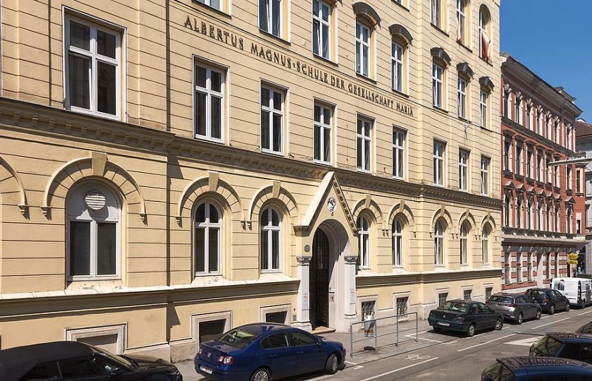 Albertus Magnus School ve Vídni. Foto: Funke, CC BY-SA 3.0.