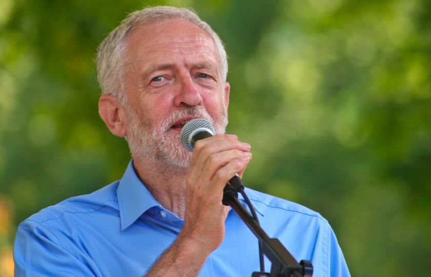 Jeremy Corbyn přivedl labouristy k největší porážce od roku 1935. Foto: Sophie J. Brown. CC BY-SA 3.0
