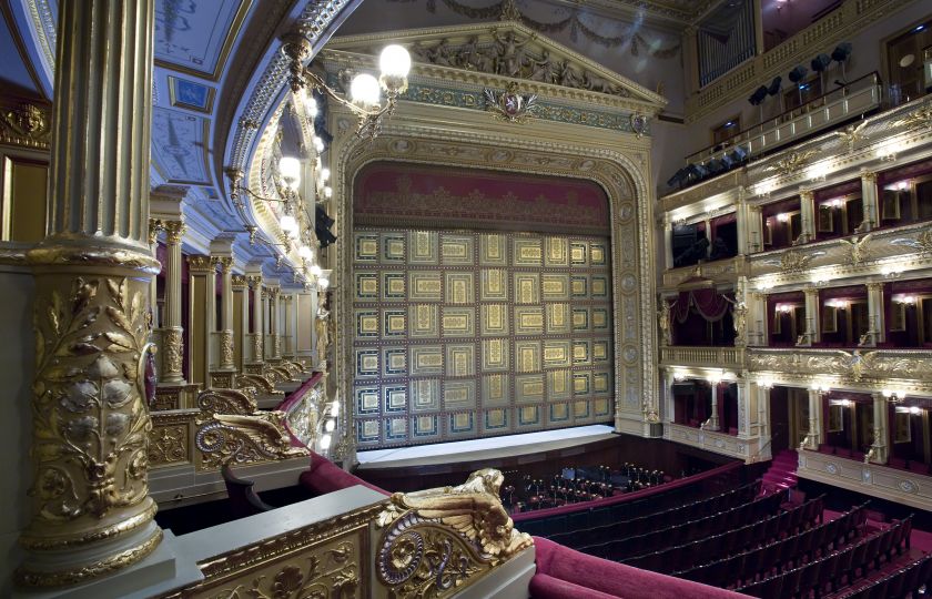 Národní divadlo. Foto: Jorge Royan / http://www.royan.com.ar / CC BY-SA 3.0