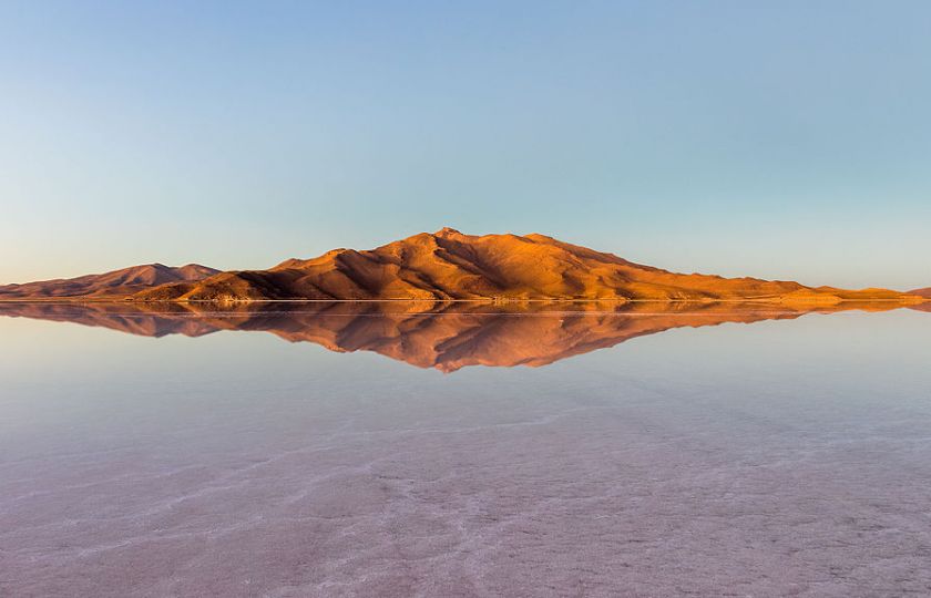 Nejbohatší je na lithium solná pláň Salar de Uyuni v Bolívii. Foto: Diego Delso, CC BY-SA, delso.photo