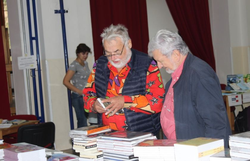 Organizátor akce Vráťa Ebr (vlevo) s Janem Cimickým. Foto: Velkopřílepské knihobraní