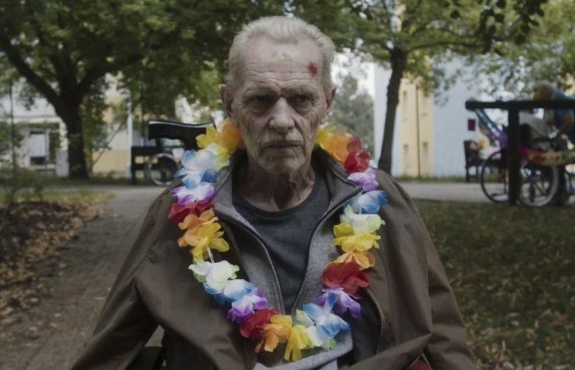 Film Staříci měl loni premiéru na Filmovém festivalu Karlovy Vary. Foto: KVIFF