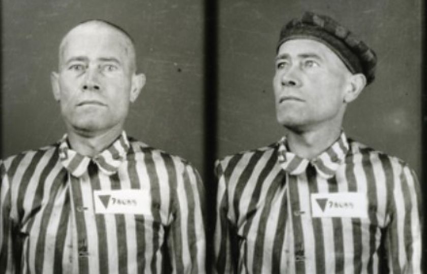 Jan Fukała, osvětimský vězeň číslo 73086. Červený trojúhelník před číslem značil politické vězně. Foto: archiv Dariny Ničové